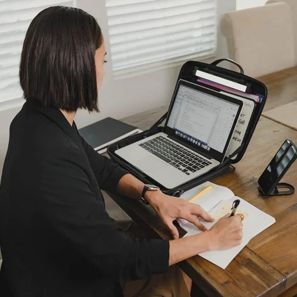 Worky Office Everywhere Laptop Portable Briefcase Organizer - Picture 4 of 11